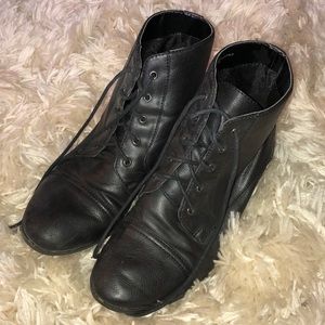 St. John’s Bay Footwear